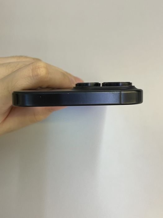 iPhone 16 Pro Max · 5/10