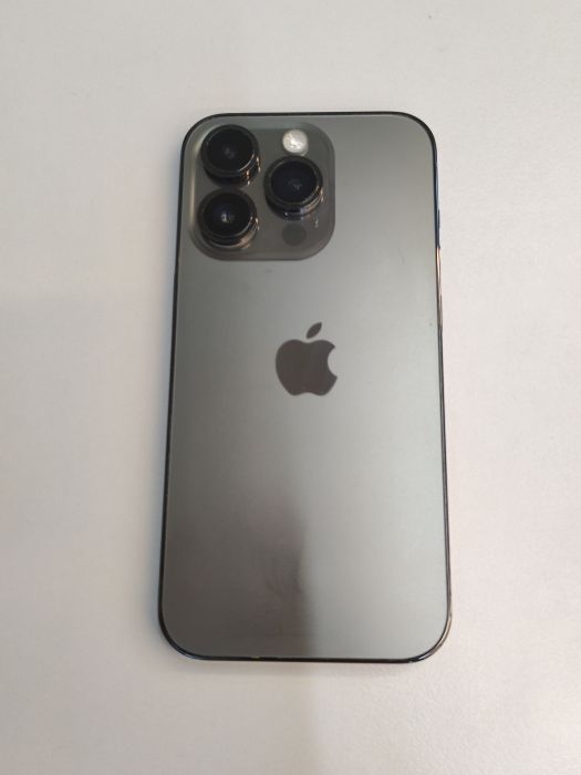 iPhone 14 Pro · 2/9