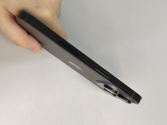 iPhone 14 Pro · 4/9