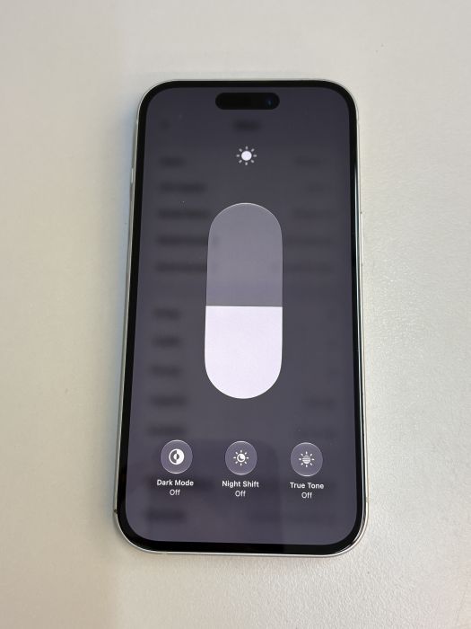 iPhone 15 · 6/9