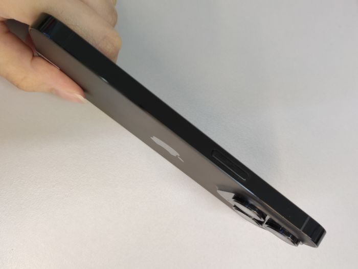 iPhone 14 Pro · 3/6