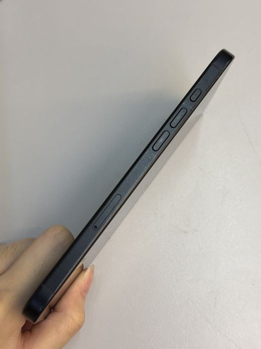 iPhone 16 Plus · 2/10