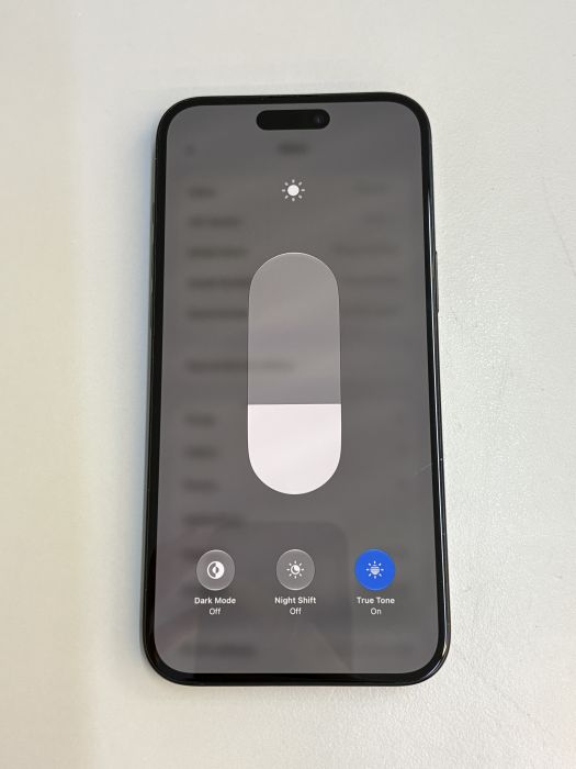 iPhone 16 Plus · 6/10