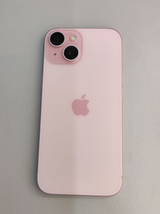 iPhone 15