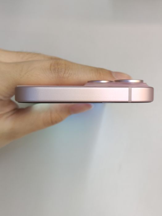 iPhone 15 · 5/9