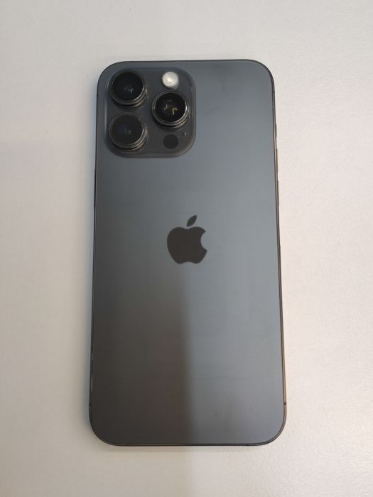 iPhone 15 Pro Max · 2/9