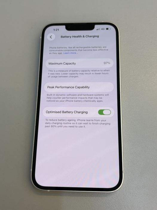 iPhone 13 · 8/9