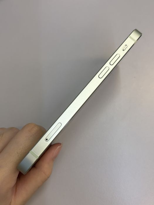 iPhone 12 · 2/9