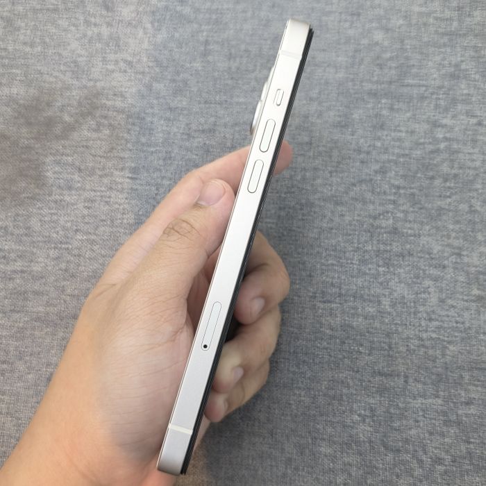 iPhone 14 Plus · 2/6