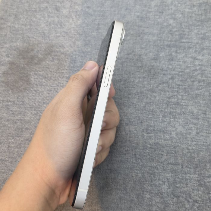iPhone 14 Plus · 3/6