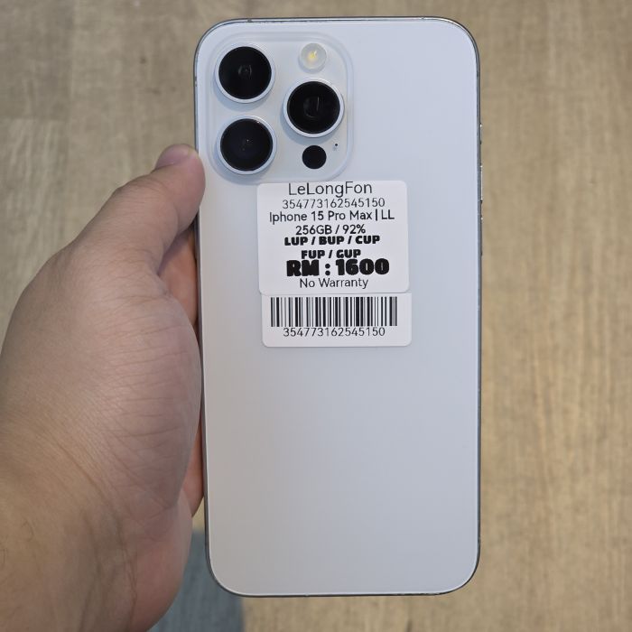 iPhone 15 Pro Max