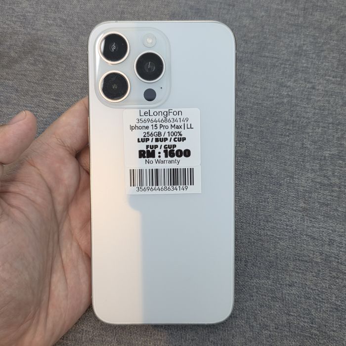 iPhone 15 Pro Max