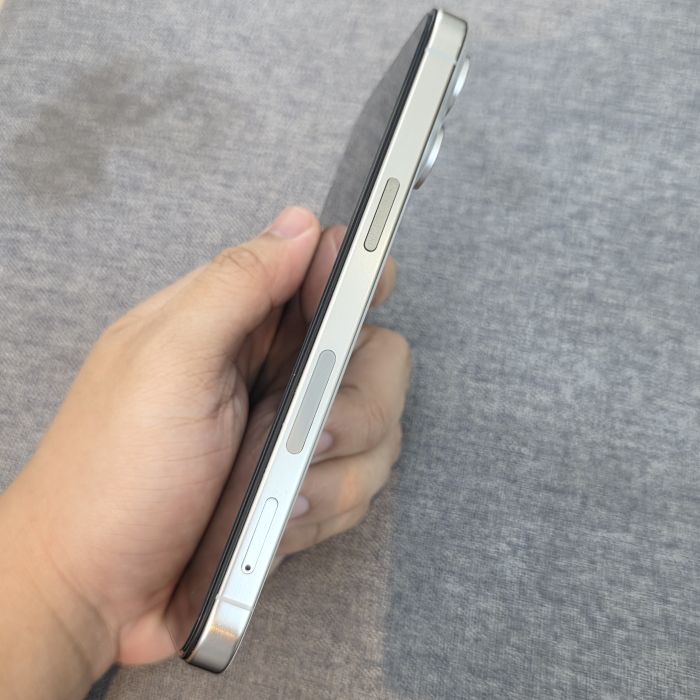iPhone 15 Pro Max · 3/5