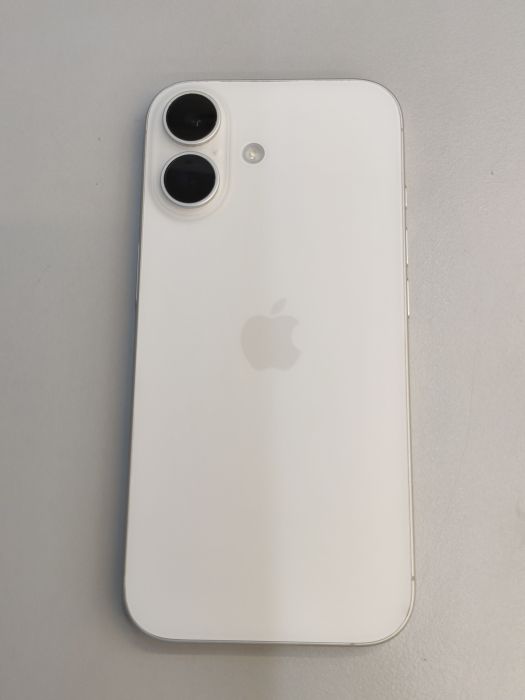iPhone 17