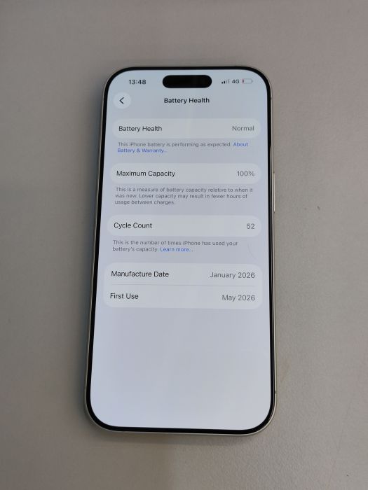 iPhone 17 · 8/9