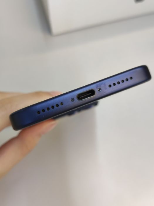 iPhone 17 Pro Max · 4/6