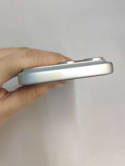 iPhone 17 Pro · 6/9