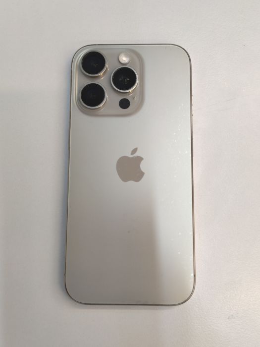 iPhone 16 Pro