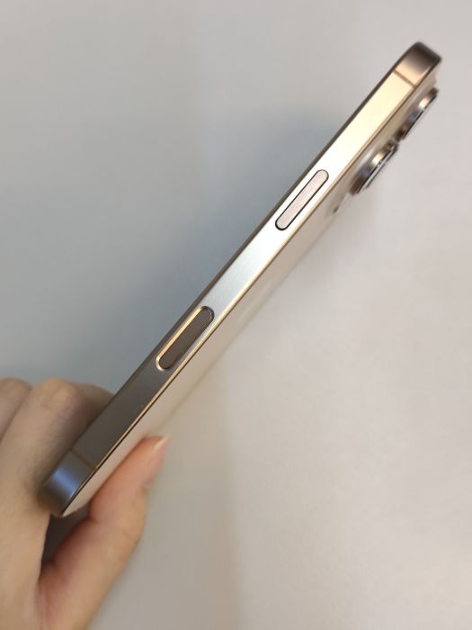 iPhone 16 Pro · 3/6