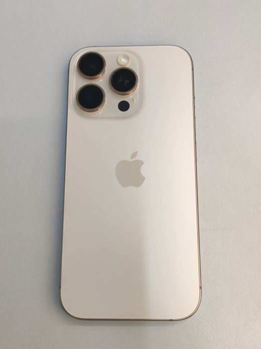 iPhone 16 Pro