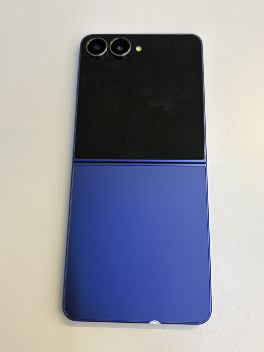 Samsung Galaxy Z Flip 7