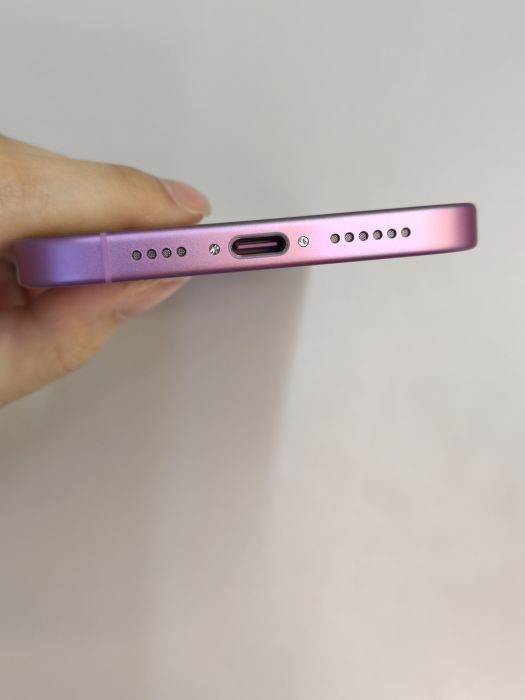 iPhone 16 Plus · 4/6