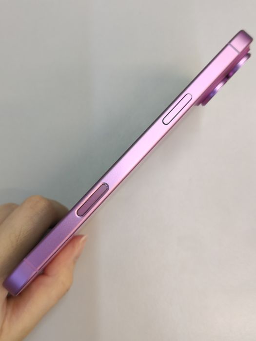 iPhone 16 Plus · 3/6