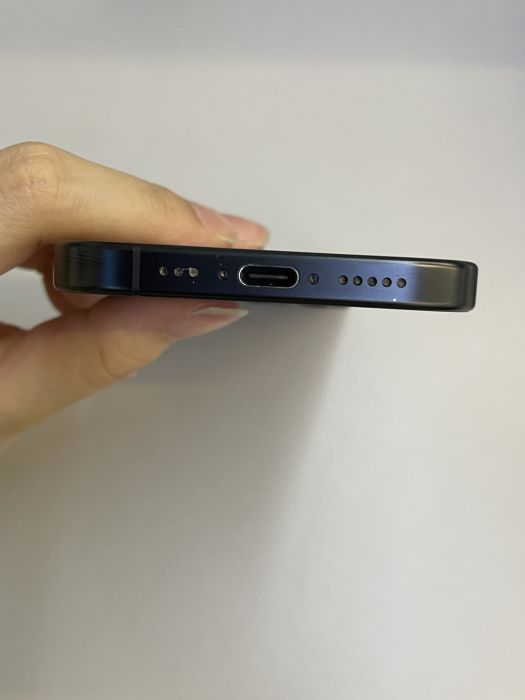 iPhone 16 Pro · 4/9