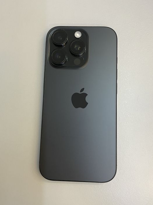 iPhone 16 Pro · 1/9