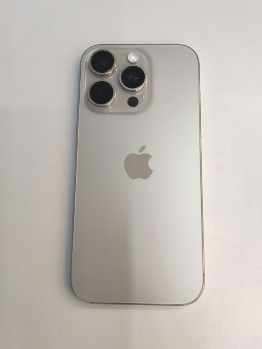 iPhone 16 Pro
