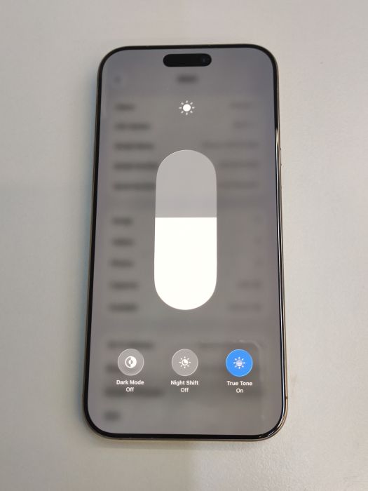 iPhone 16 Pro Max · 6/9