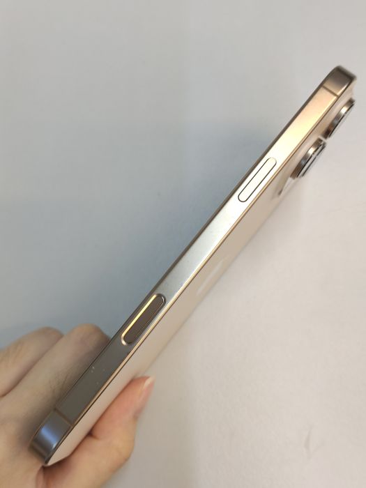 iPhone 16 Pro Max · 3/9