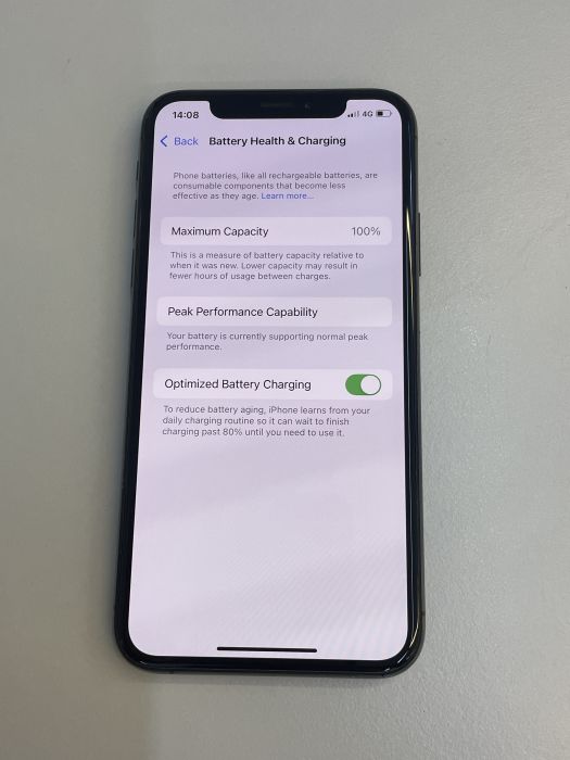 iPhone XS · 8/9