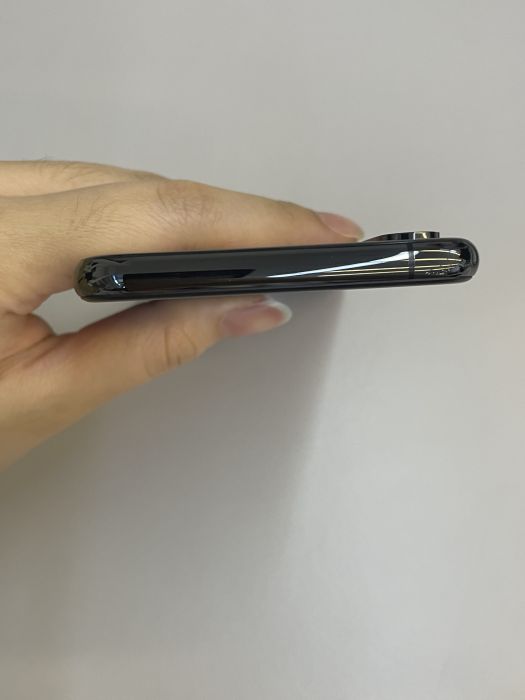 iPhone XS · 5/9