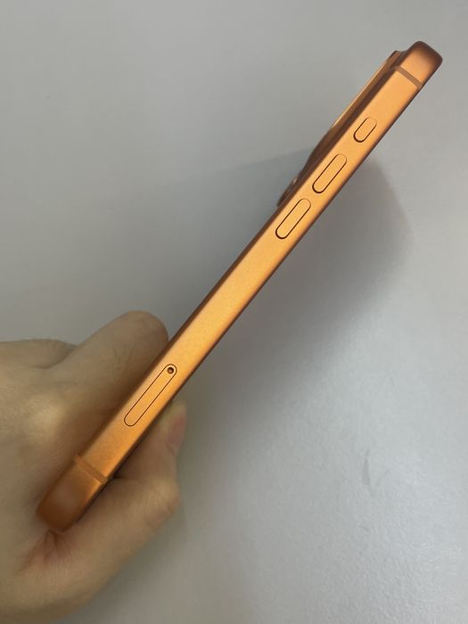 iPhone 17 Pro · 2/9