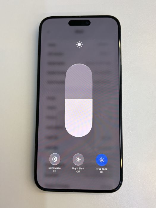 iPhone 15 Pro Max · 6/9