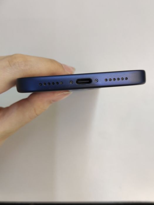 iPhone 17 Pro Max · 4/6