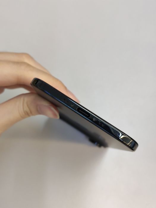 iPhone Air · 4/6