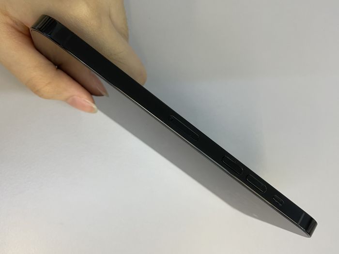 iPhone 14 Pro Max · 2/9