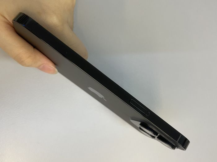 iPhone 14 Pro Max · 3/9