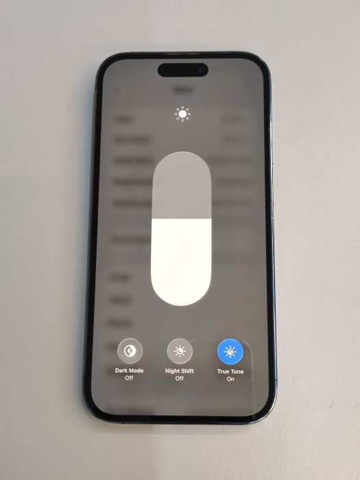 iPhone 14 Pro · 6/10