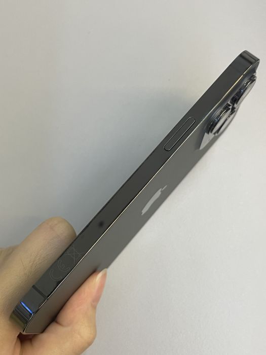 iPhone 13 Pro · 3/9