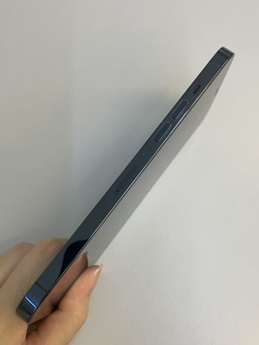 iPhone 12 Pro Max · 2/10