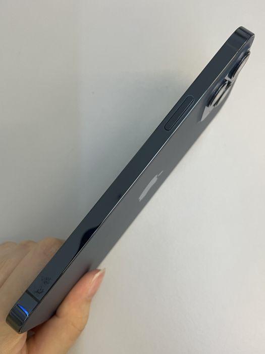 iPhone 12 Pro Max · 3/10