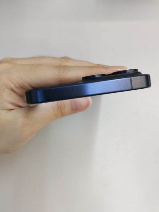 iPhone 15 Pro Max · 5/9