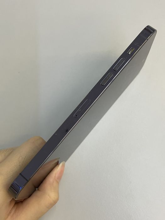 iPhone 14 Pro Max · 2/9