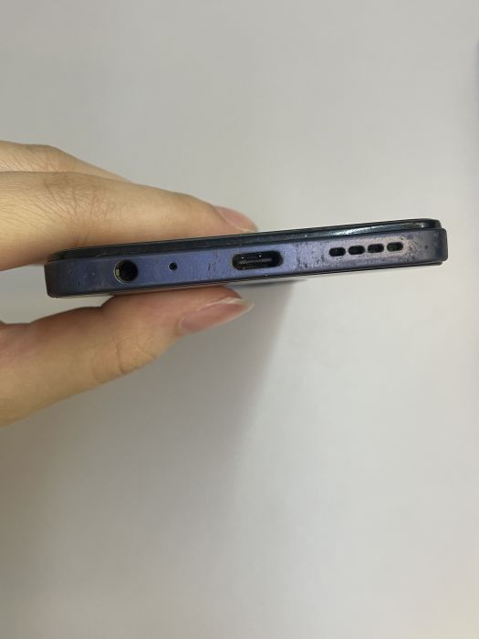 Vivo Y35 · 4/7