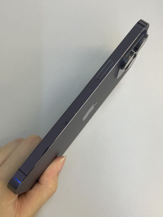 iPhone 14 Pro Max · 2/9