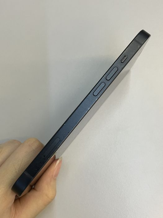 iPhone 14 · 2/9