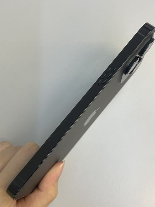 iPhone 14 Pro Max · 3/9